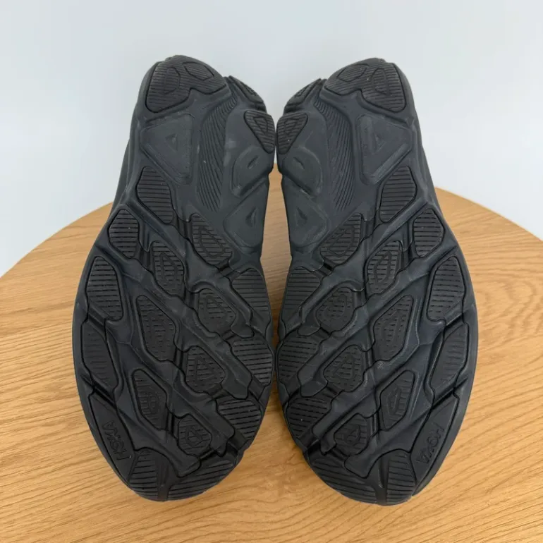 Used Hoka Clifton 9 GTX bike — image 6 of 7