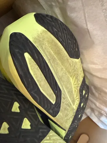 Used New Balance Rebel V5 bike — image 5 of 9