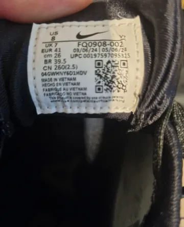 Used Nike Trail Shoes bike — image 3 of 4