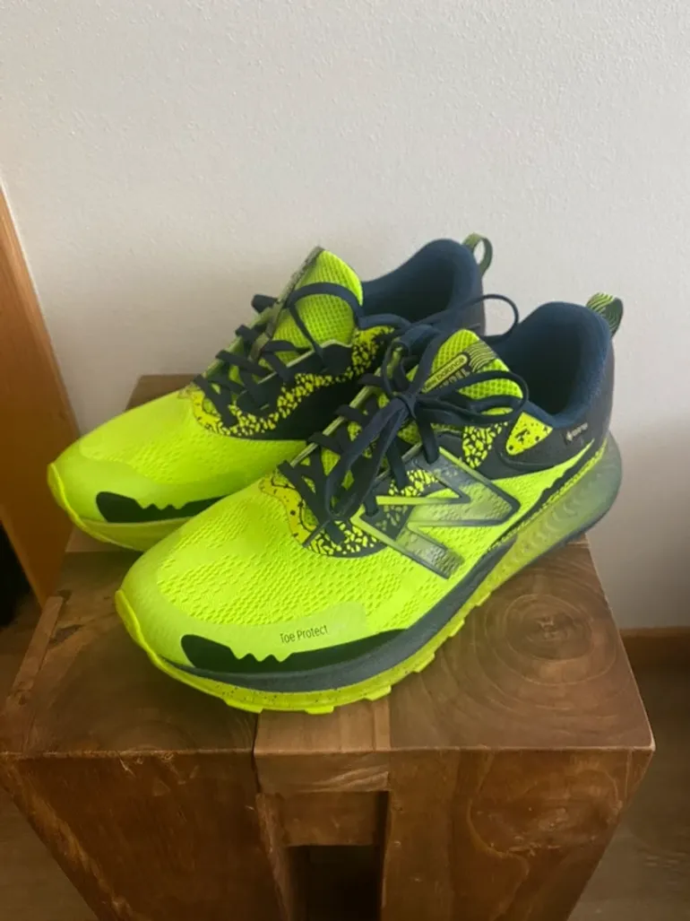 Käytetty New Balance Running Shoes bike — kuva 4 / 4