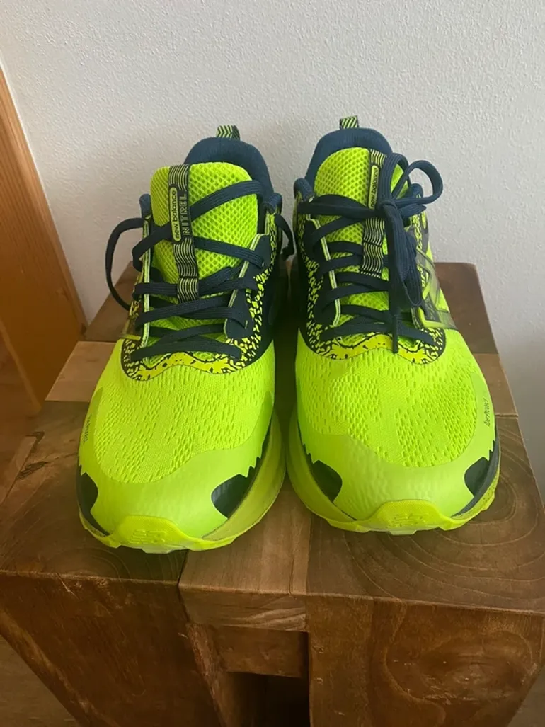 Käytetty New Balance Running Shoes bike — kuva 1 / 4