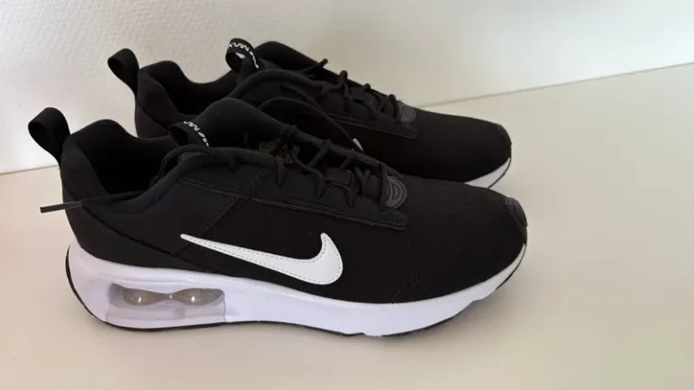 Used Nike Air Max Intark Lite bike — image 7 of 8