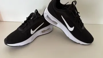 Used Nike Air Max Intark Lite bike — image 4 of 8