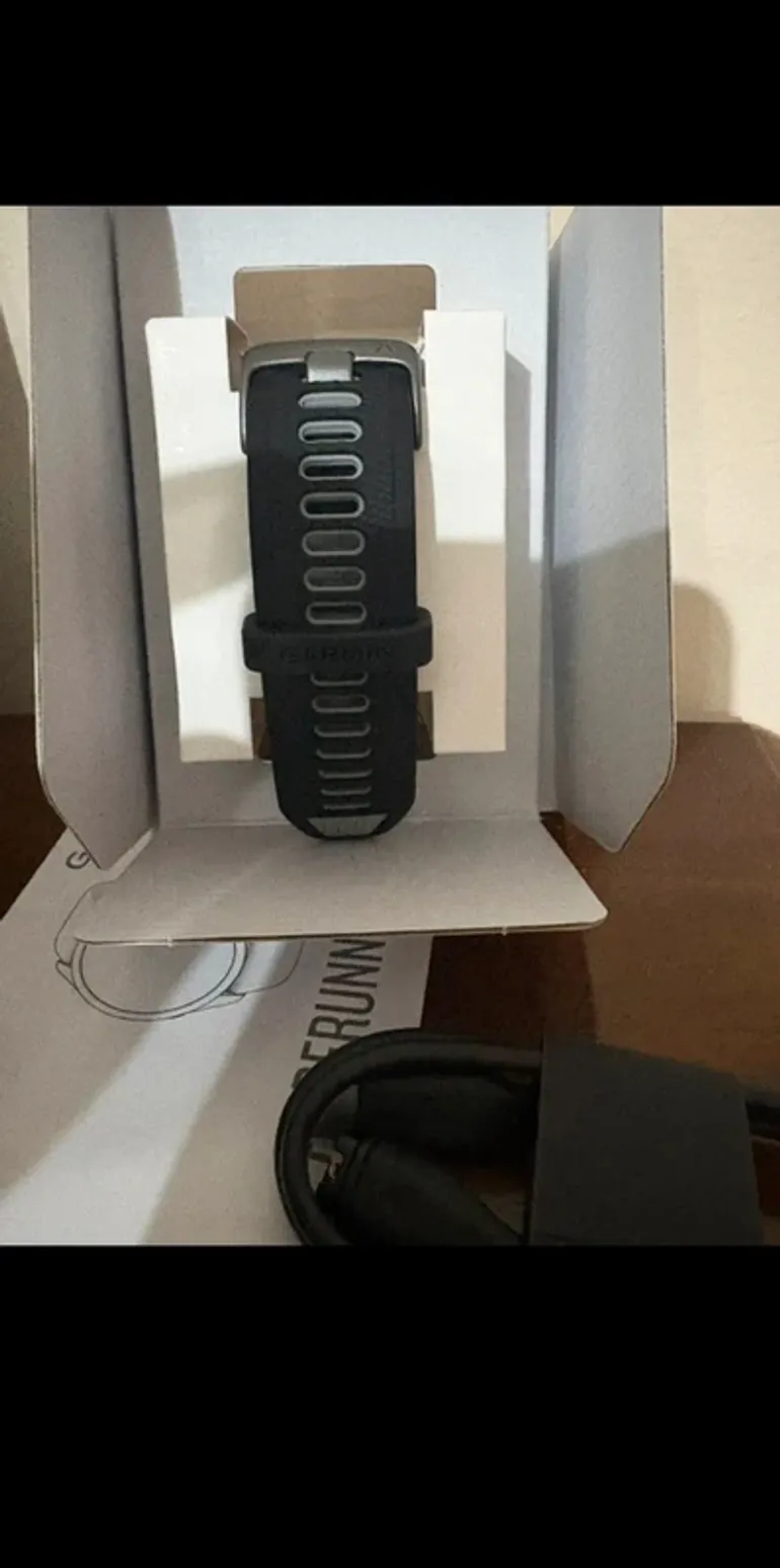 Used Garmin Forerunner 265 bike — image 3 of 5
