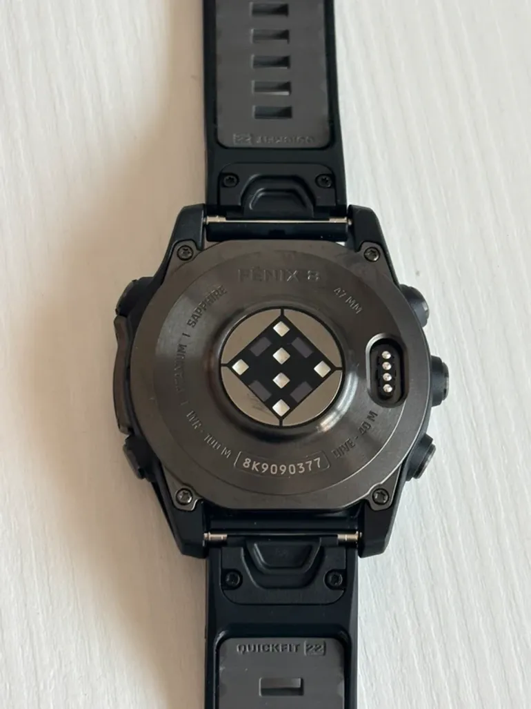 Used Garmin Fenix 8 Amoled Sapphire 47 bike — image 3 of 4