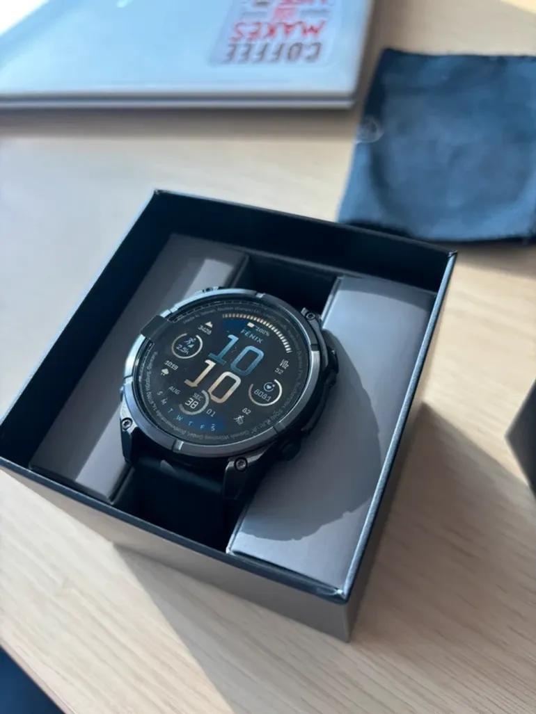 Used Garmin Fenix 8 Amoled Sapphire 47 bike — image 4 of 4