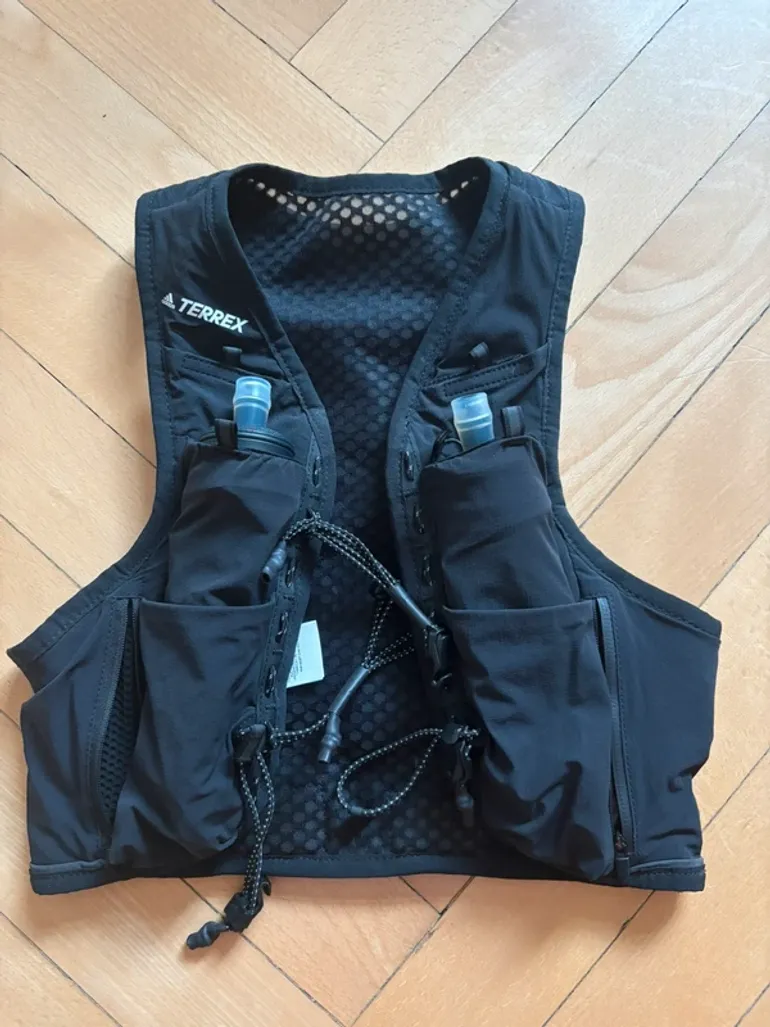 Used Adidas Terrex Trail Running Vest bike — image 7 of 11