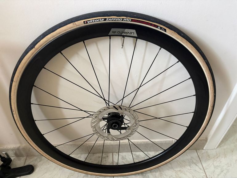 Used Forza LEVANTO db Wheels bike — image 2 of 2