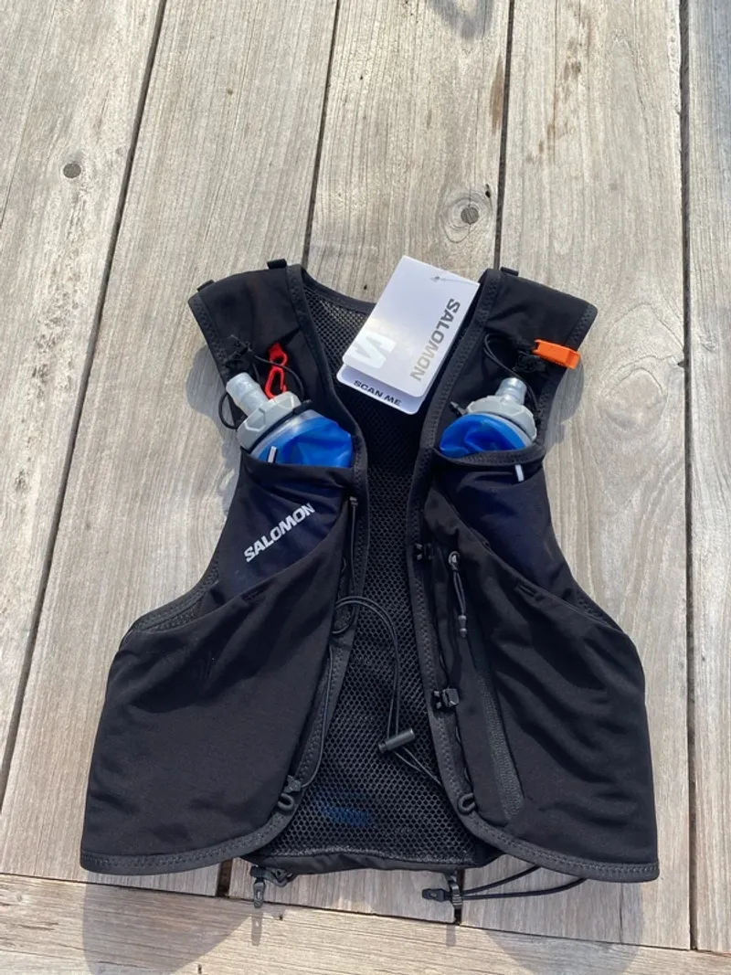 Used Salomon ADV Skin 5 set Running Accessories