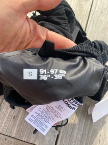 Used Salomon ADV Skin 5 set bike — image 13 of 15