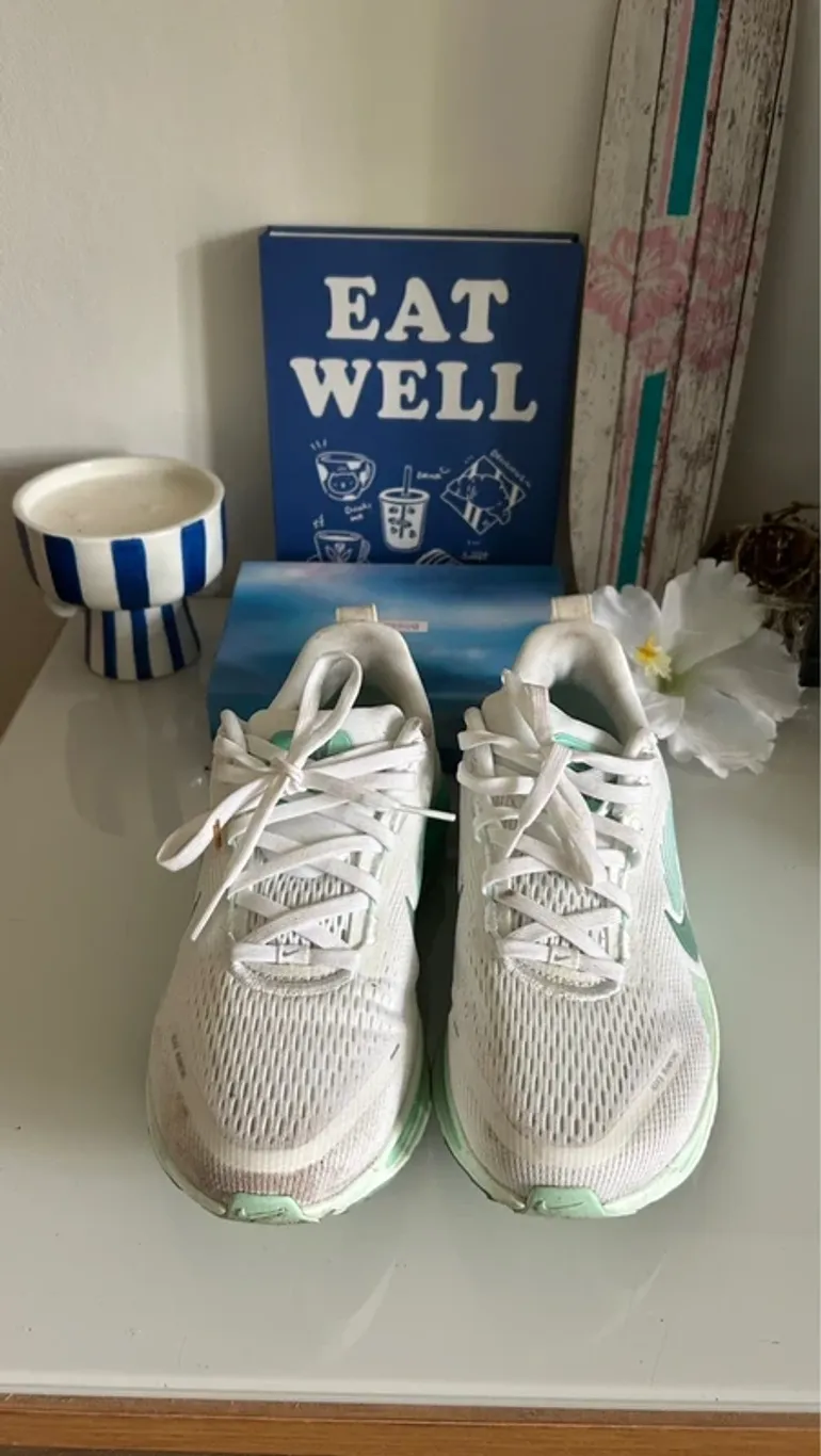 Used Nike ZoomX bike — image 2 of 4