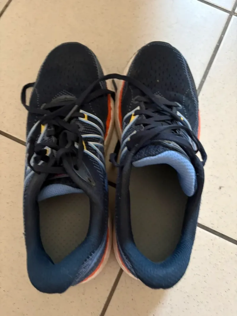 Brugt New Balance 860 Running Shoes