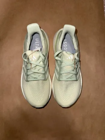 Tweedehands Adidas Ultraboost 5 W bike — afbeelding 2 van 5