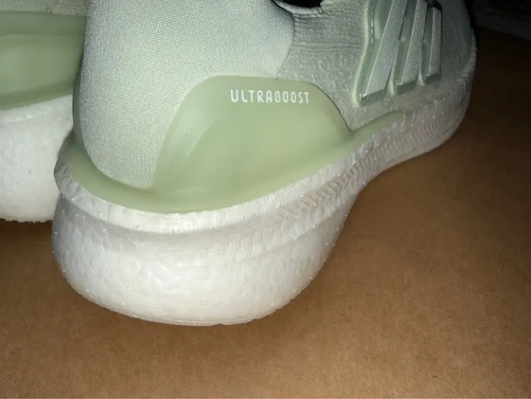 Tweedehands Adidas Ultraboost 5 W bike — afbeelding 4 van 5