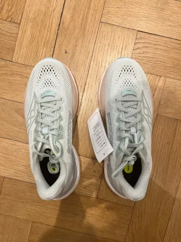 Käytetty Saucony Ride 19 Running Shoes