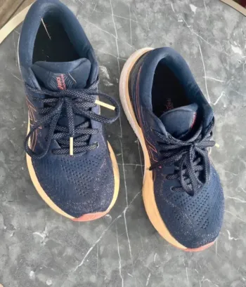 Used Asics gel kayano 29 bike — image 2 of 3
