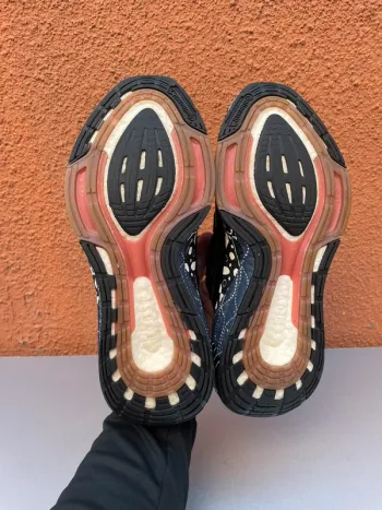 Tweedehands Adidas Ultraboost bike — afbeelding 8 van 10