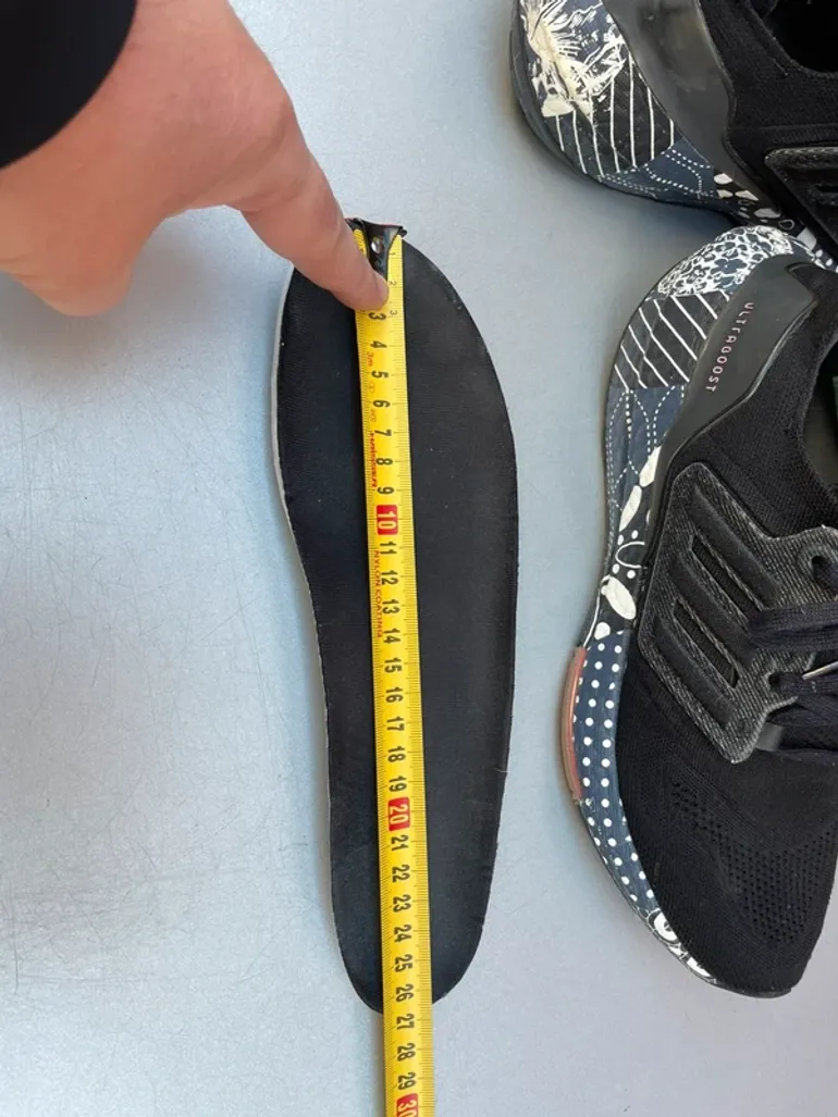 Tweedehands Adidas Ultraboost bike — afbeelding 10 van 10