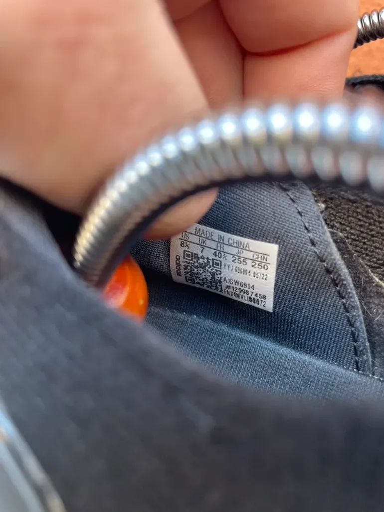 Tweedehands Adidas Ultraboost bike — afbeelding 9 van 10