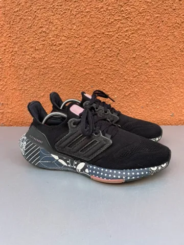 Adidas Ultraboost bike d'occasion — image 2 sur 10