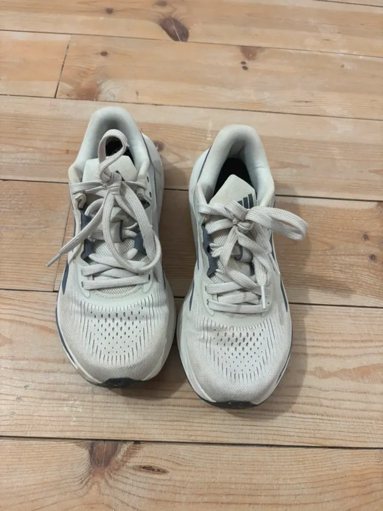 Used Adidas running shoes bike — image 1 of 5