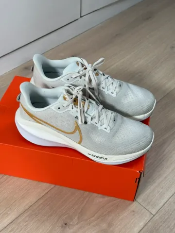 Tweedehands Nike Vomero 17 Running Shoes