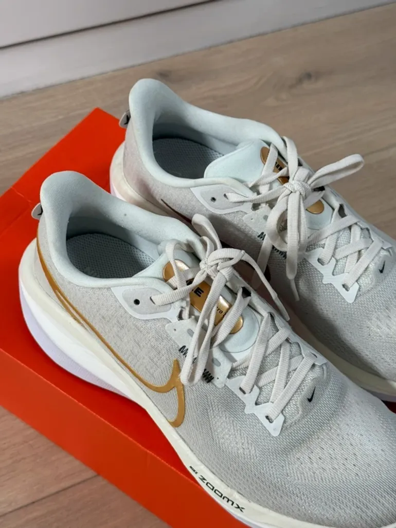 Tweedehands Nike Vomero 17 bike — afbeelding 4 van 9