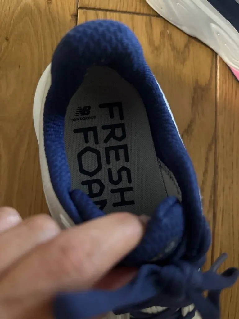 Used New Balance Fresh Foam X More v6 bike — image 2 of 9
