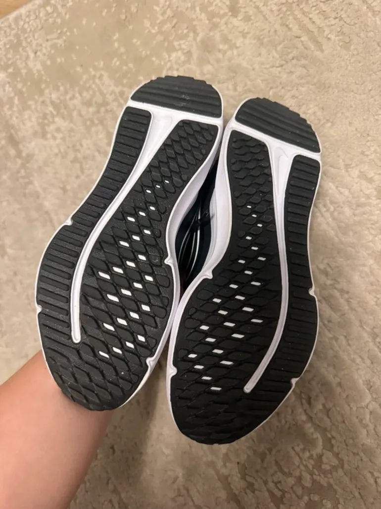 Nike Running Sneaker bike usato — immagine 3 di 4