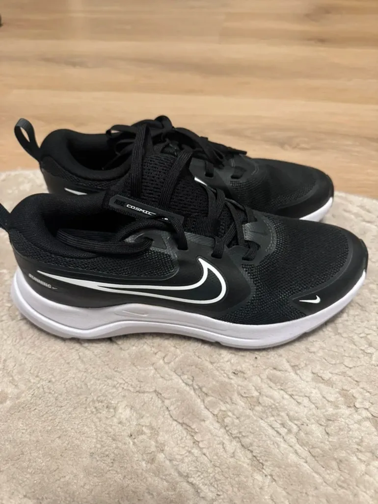 Nike Running Sneaker bike usato — immagine 2 di 4