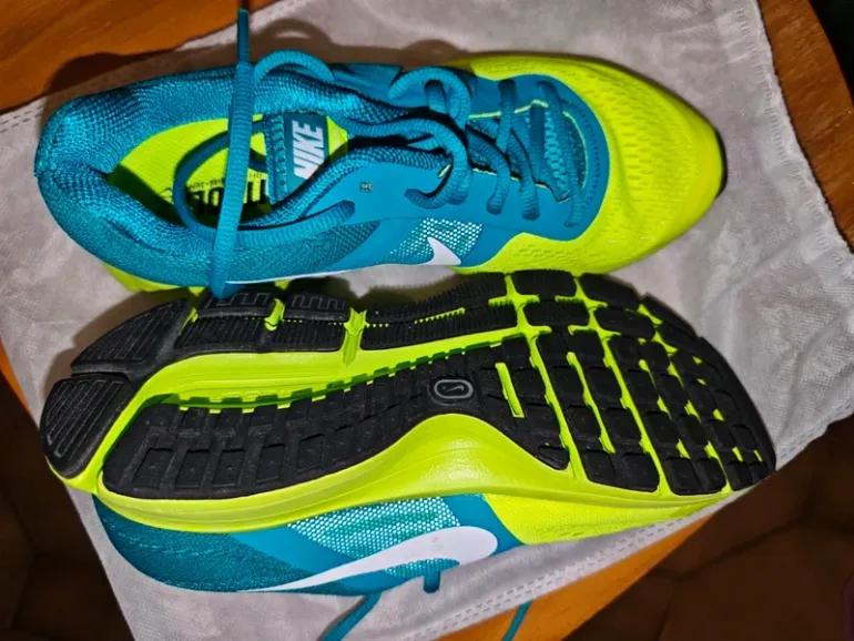 Käytetty Verde Nike Running Shoes bike — kuva 4 / 7