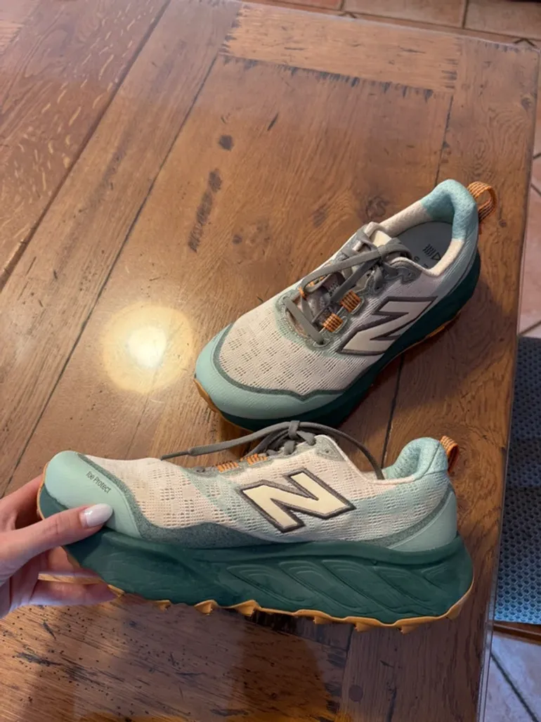 Used New Balance Fresh Foam X Hierro V9 bike — image 6 of 7