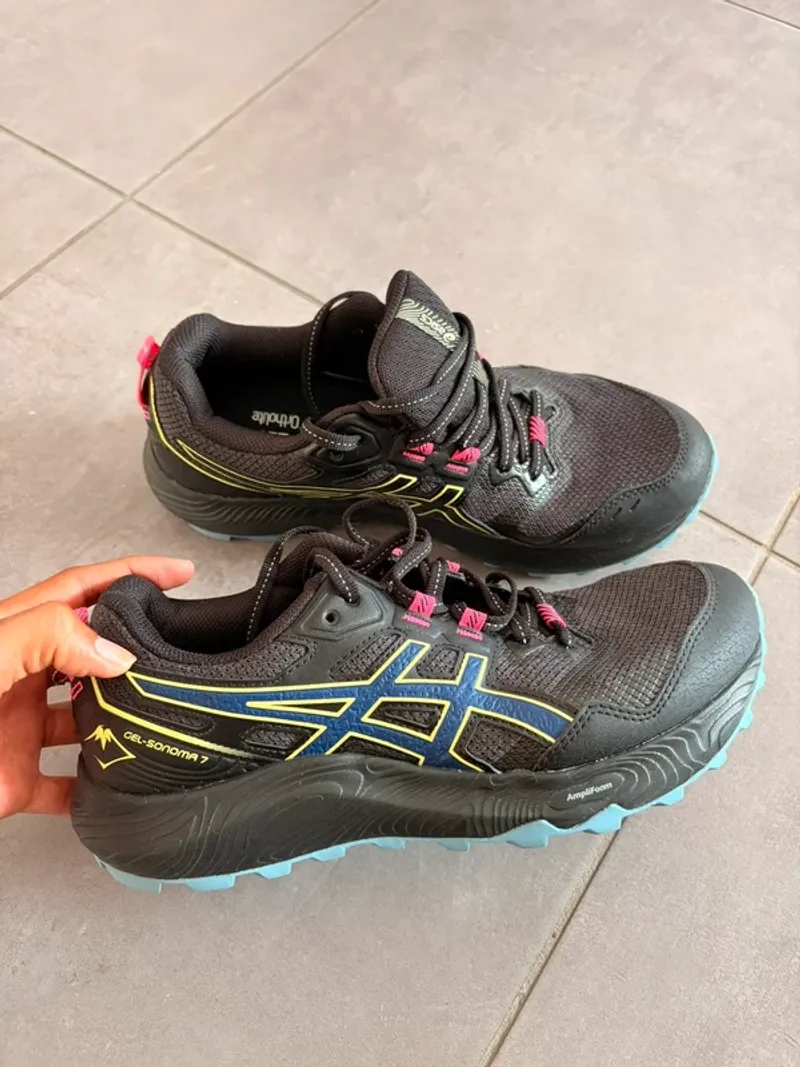 Käytetty Ideal Gel-Sonoma 7 Running Shoes