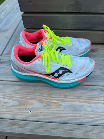 Gebrauchtes Saucony Endorphin Speed 3 bike — Bild 3 von 15