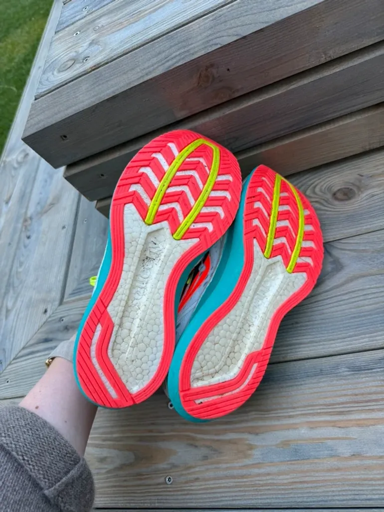 Gebrauchtes Saucony Endorphin Speed 3 bike — Bild 11 von 15