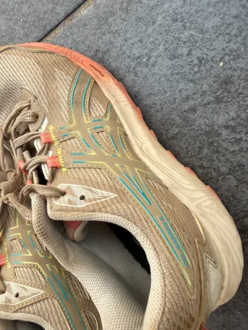 Used Asics Hanaku bike — image 5 of 7