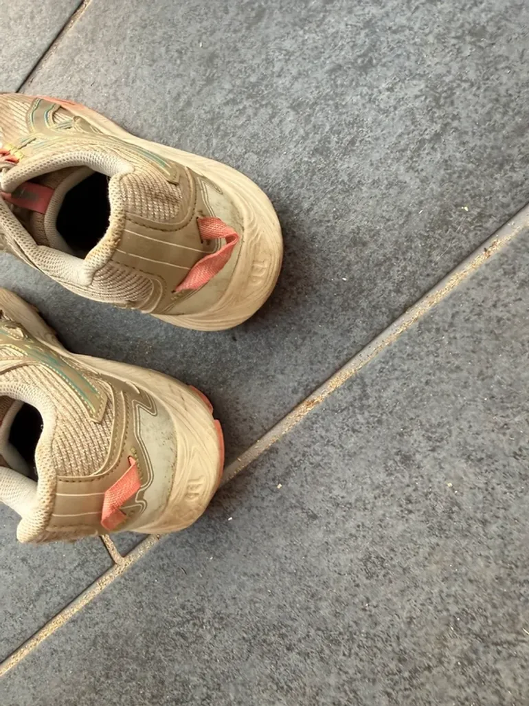 Used Asics Hanaku bike — image 3 of 7