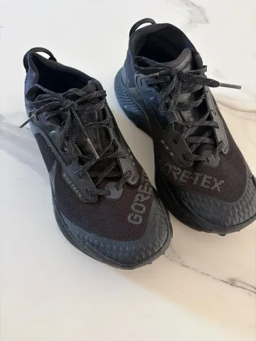 Used Nike Trail Gore-tex Running Shoes