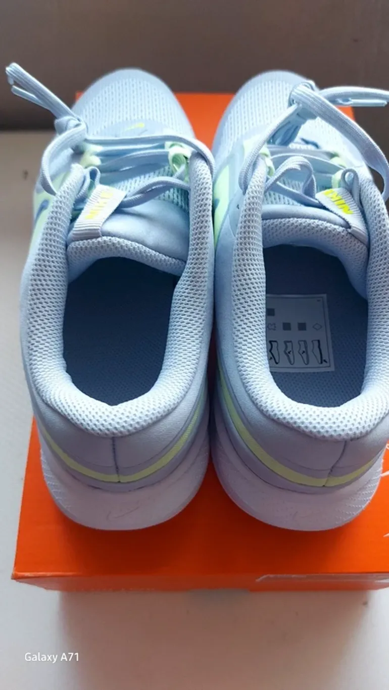 Used Nike Star Runner 5 bike — image 5 of 9