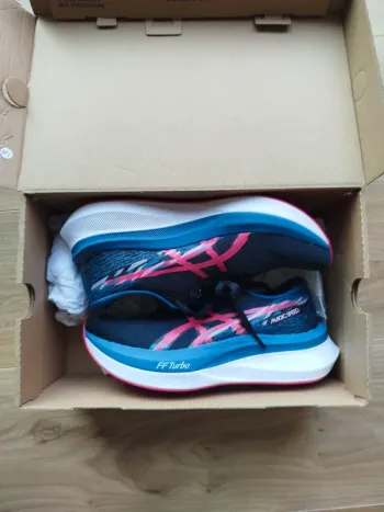 Used Asics Magic Speed 4 bike — image 7 of 8