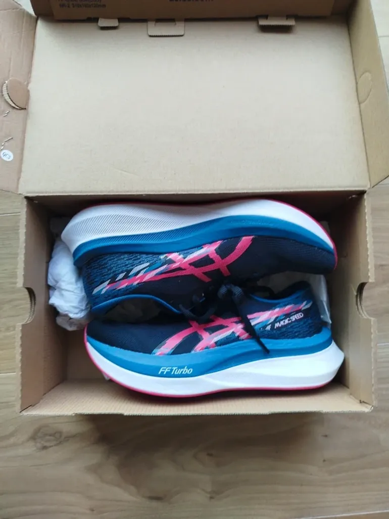 Used Asics Magic Speed 4 bike — image 7 of 8