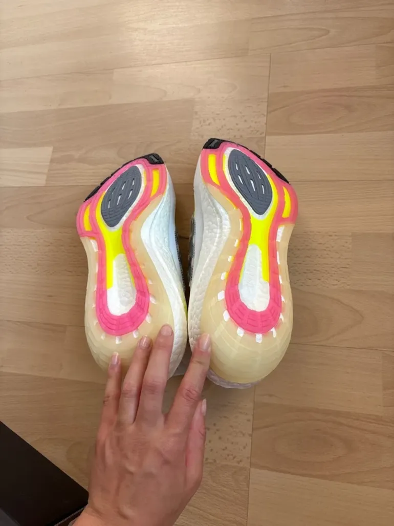 Used Adidas Ultraboost bike — image 2 of 4