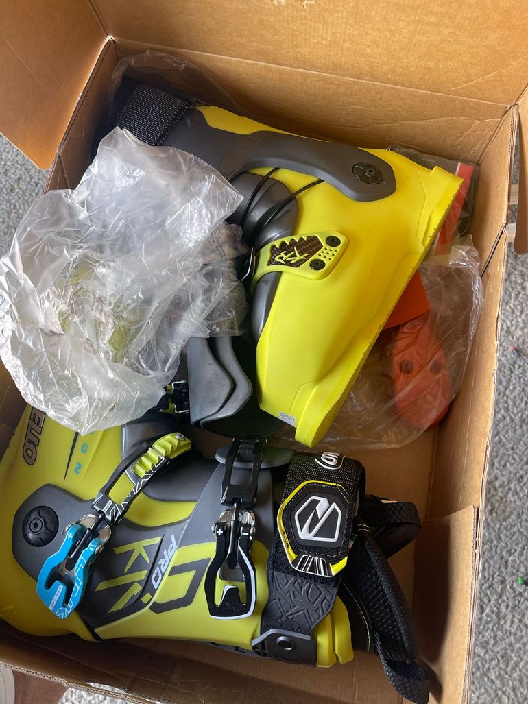 Used Dalbello kr2 pro bike — image 2 of 9