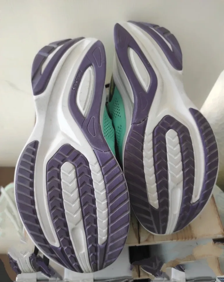 Używany Saucony Guide 15 bike — zdjęcie 7 z 8