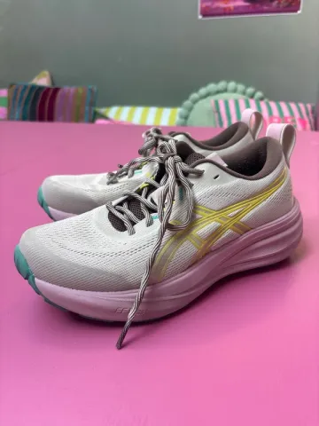 Używany Asics Hardloop schoenen bike — zdjęcie 1 z 5