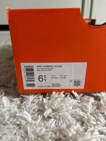 Tweedehands Nike Vomero 18 bike — afbeelding 6 van 6