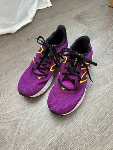 Używany New Balance 520 V7 bike — zdjęcie 1 z 3