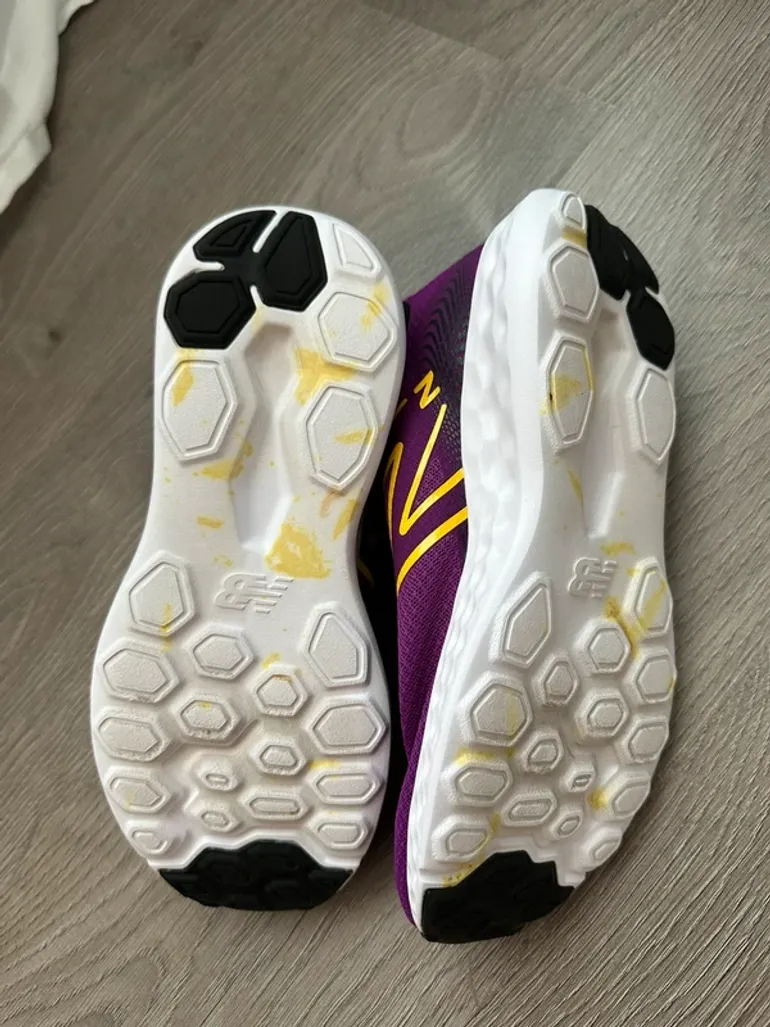 Używany New Balance 520 V7 bike — zdjęcie 2 z 3
