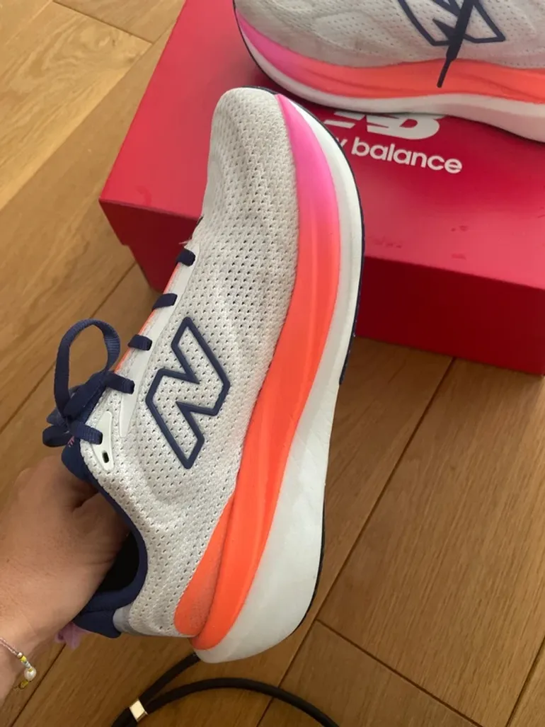 Used New Balance 1080 V bike — image 6 of 8