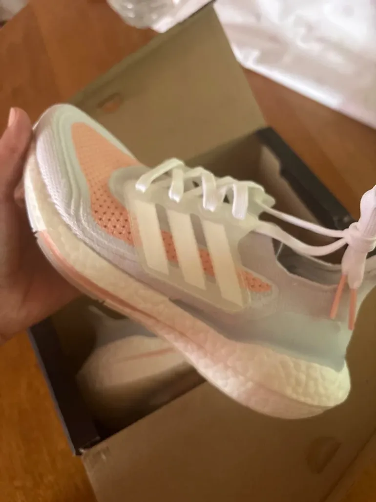 Käytetty Adidas Ultraboost bike — kuva 4 / 10